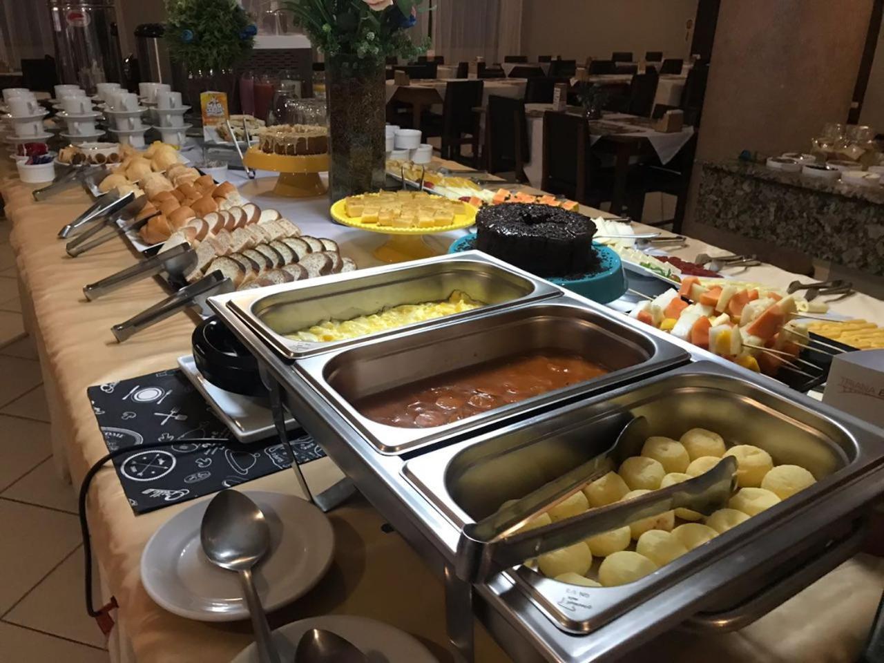 Imperador Turismo Hotel Piçarras エクステリア 写真